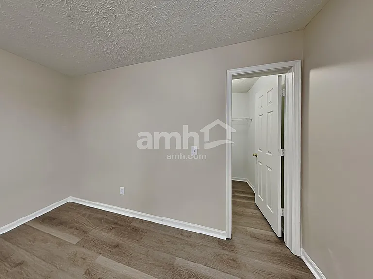 10825 Spring Green Dr — Photo 16