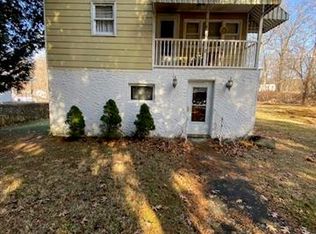 7 Wildwood Ln, Wallkill, NY 12589