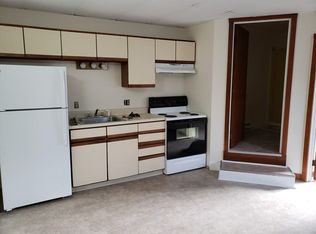 56 Pleasant St APT 4, Easthampton, MA 01027