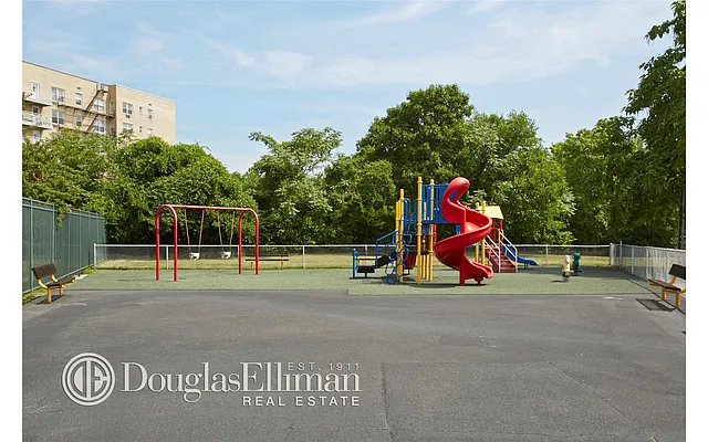 Sold by Douglas Elliman | media 62