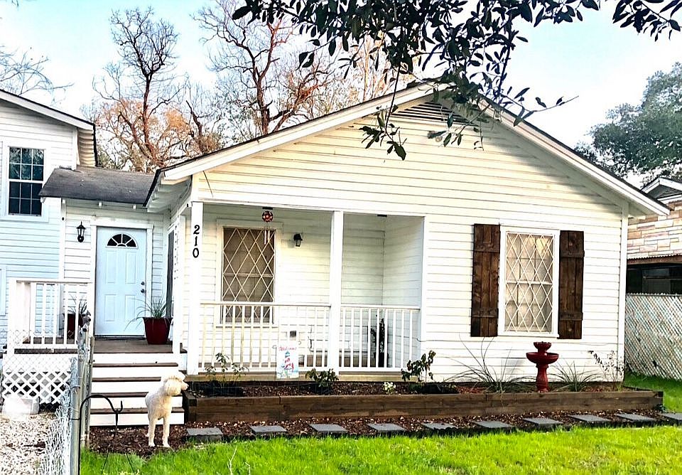 1st image of 210 Forest Park Blvd