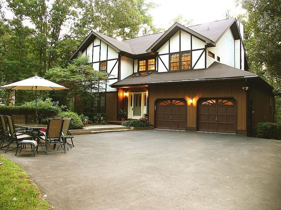 Front Drive Way