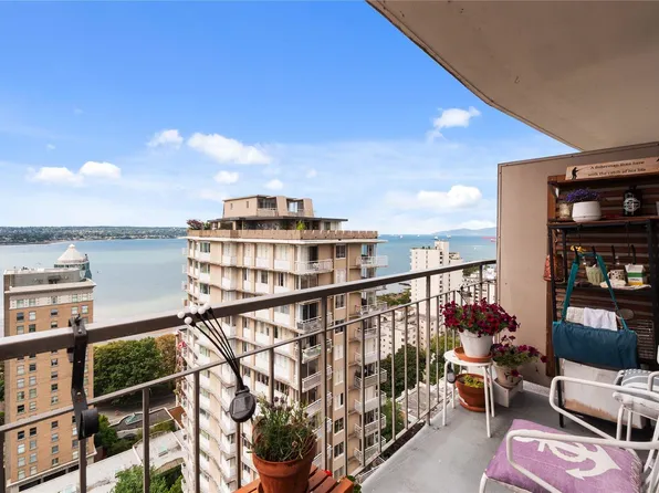 1850 Comox St #2402, Vancouver, BC V6G 1R3