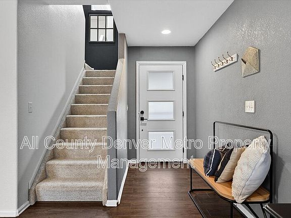 3rd image of 9611 Elk Mountain Cir
