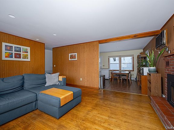 4th image of 563 Spring Lake Road