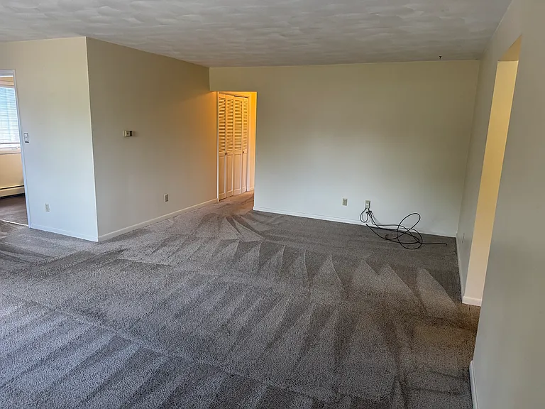 1501 W 3rd St #4 — Photo 12
