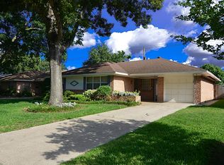 4601 Libbey Ln, Houston, TX 77092