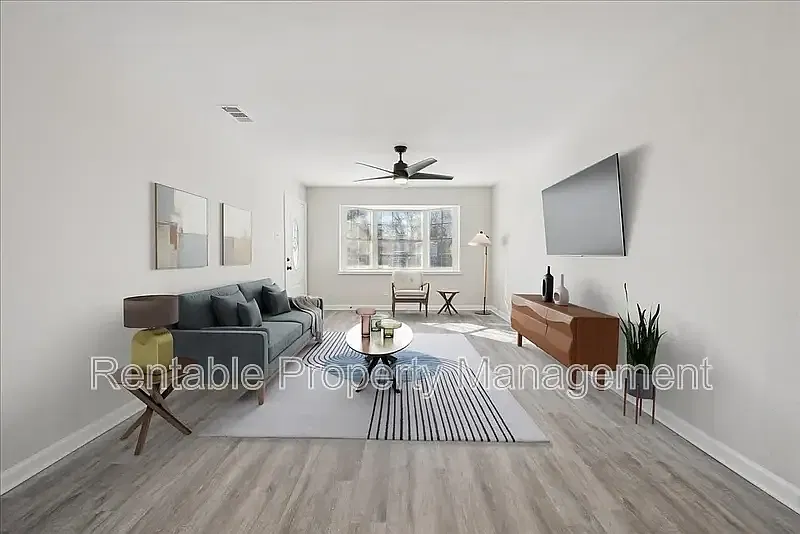 3 bed, 2.0 bath, 1299 sqft, $1,800 — Photo 3