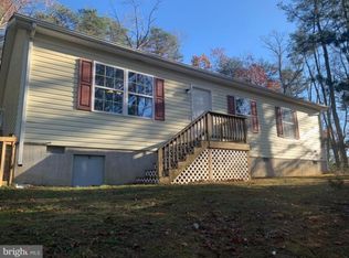 228 State St, Rileyville, VA 22650