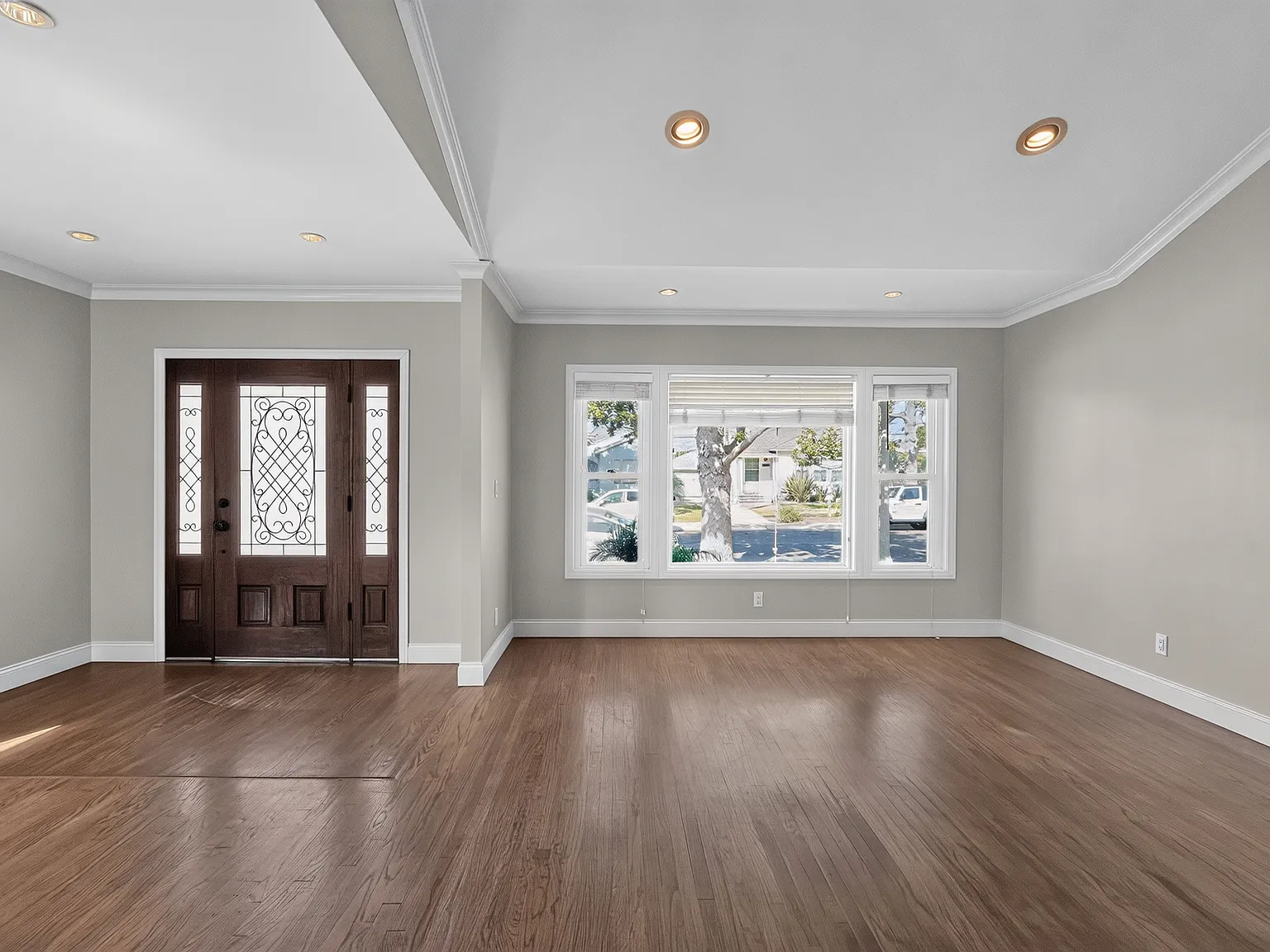 3 bed, 1319 sqft, $5,500 — Photo 4