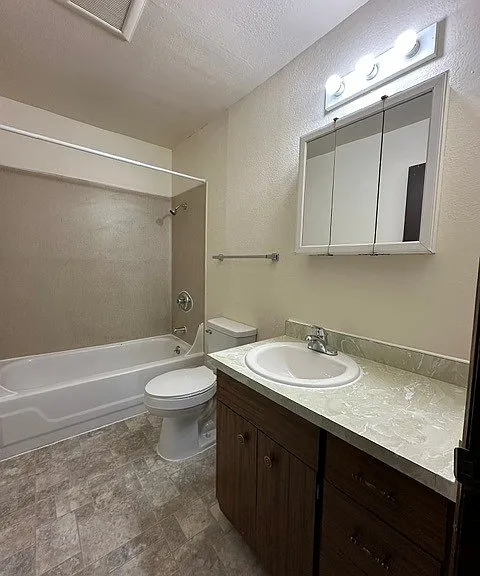 4511 Laurel St #37 — Photo 4