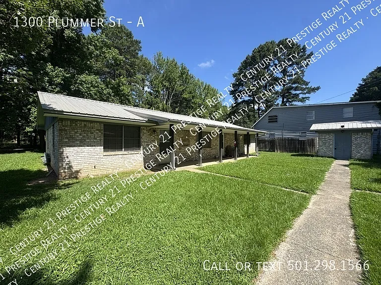 1300 Plummer Dr #A — Photo 2