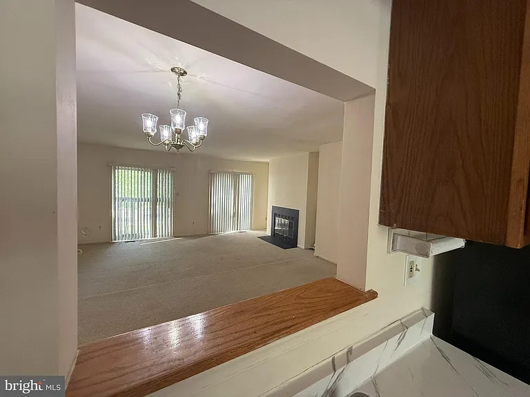 4711 Leyden Way — Photo 6