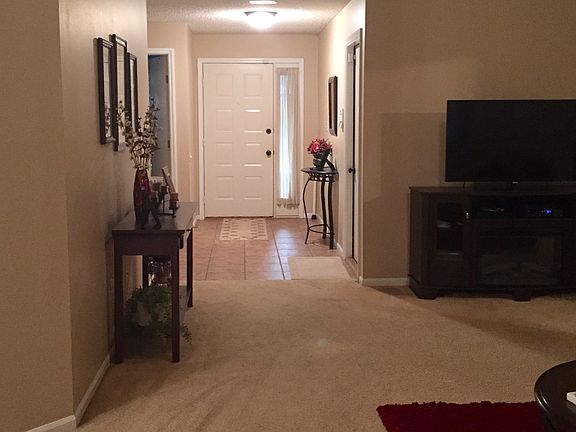 5th image of 315 Hearth Ln