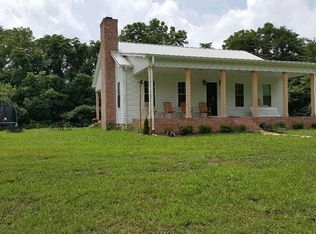 306B James Whitefield Rd, Bethpage, TN 37022