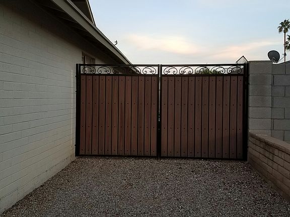 3rd image of 6221 S Taylor Dr