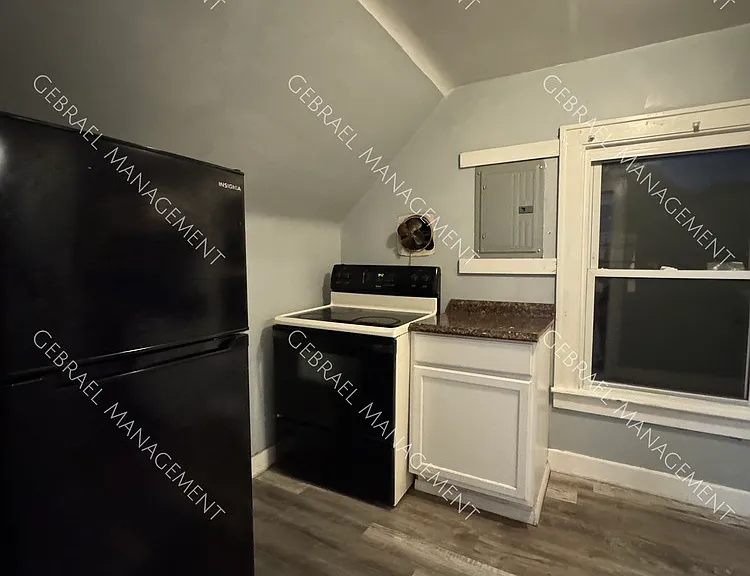 431 Leta Ave — Photo 3