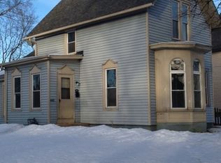 448 Ann St, Elgin, IL 60120