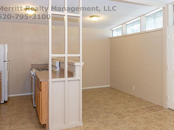 2nd image of 3647 E 2nd St APT 109