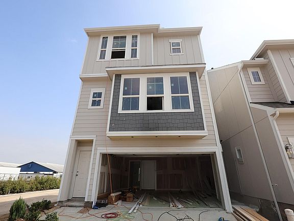 2nd image of 13103 Mundet Dr