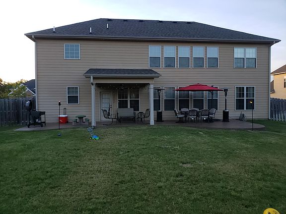 5th image of 234 Seaton Ave