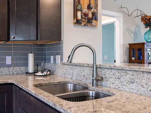 5th image of 323 Hope Haven Ct