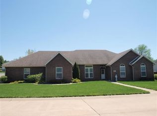 407 Primrose Ln, Monett, MO 65708