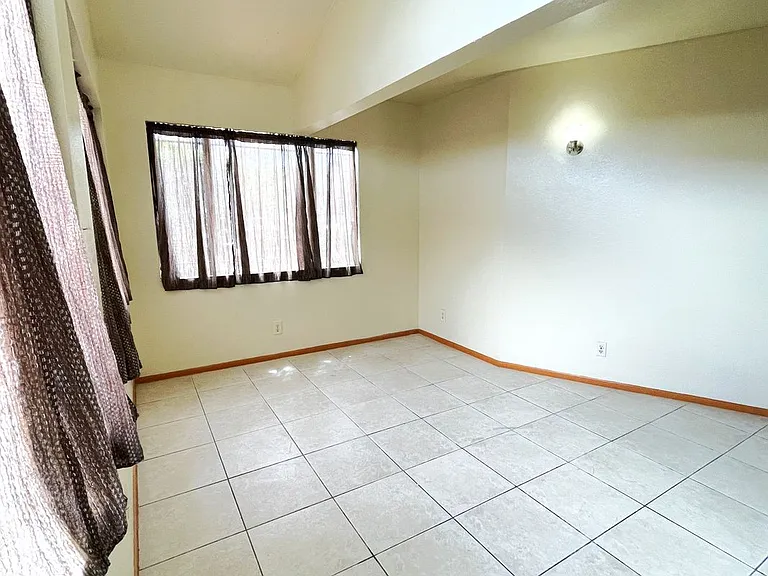 1349 Walnut Ave #A — Photo 7