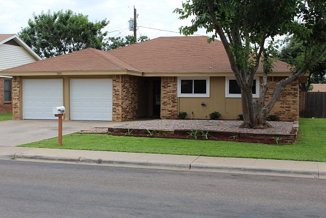 1st image of 1808 Cody Pl