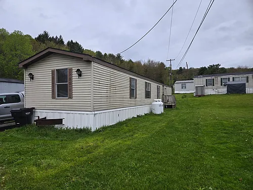 940 Nowlan Rd Photo 1