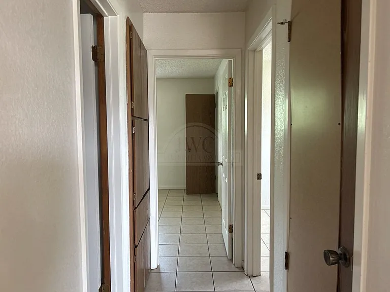4209 Water St — Photo 10