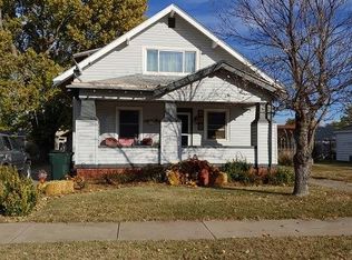 115 N Main St, Russell, KS 67665