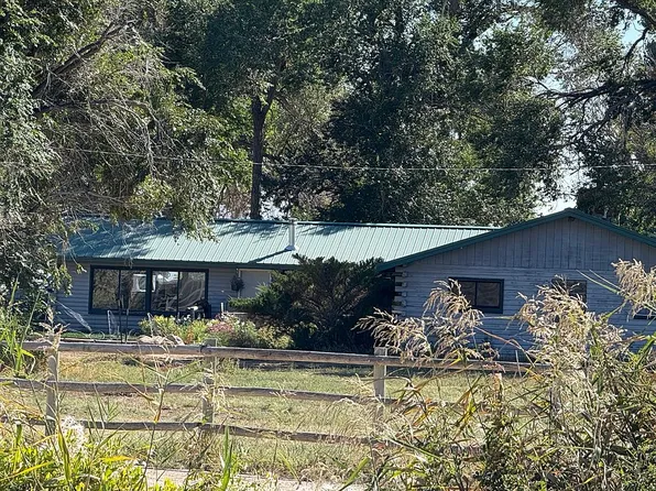 2916 Beaver Creek Rd, Shell, WY 82441