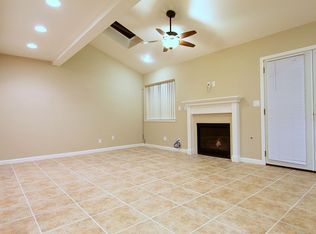 1009 W Balboa Blvd APT A, Newport Beach, CA 92661