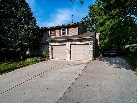 3rd image of 841 King Harry Pl