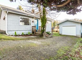 732 SW 28th St, Lincoln City, OR