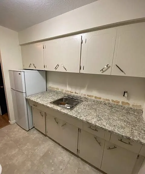 22182 Dewdney Trunk Rd — Photo 13