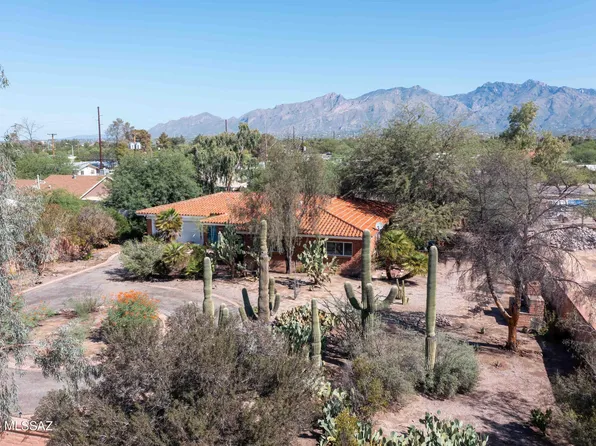1302 N Sahuara Ave, Tucson, AZ 85712