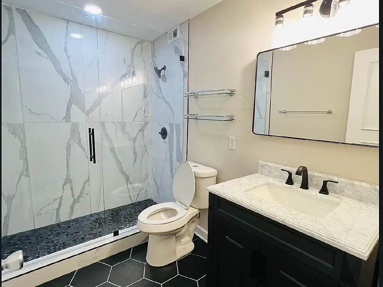 655 Riverside Dr #806A — Photo 8