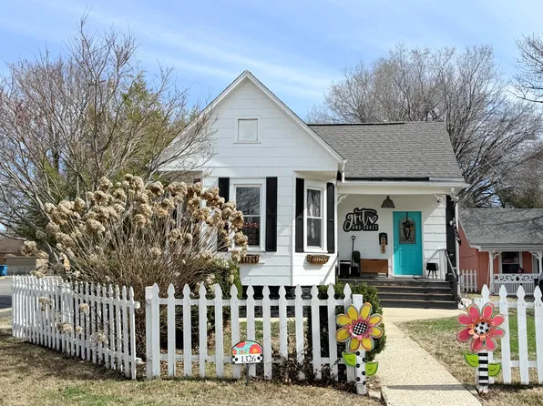 1326 S State St, Springfield, IL 62704