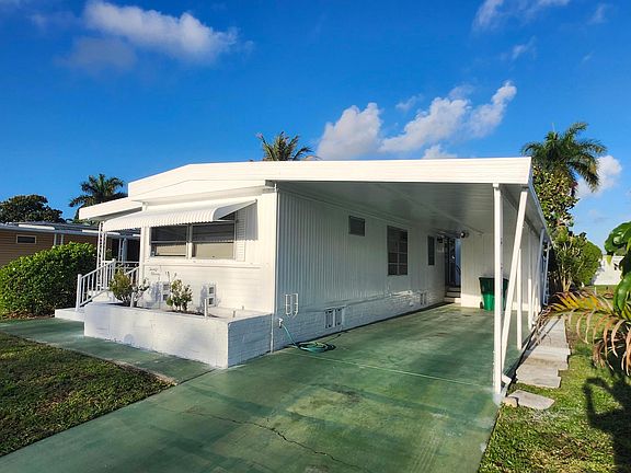 2nd image of 2011 SW 84th Avenue