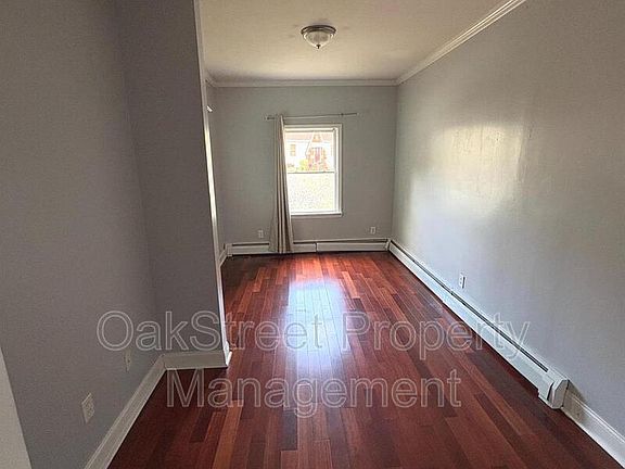 5th image of 1300 W Kings Hwy #1