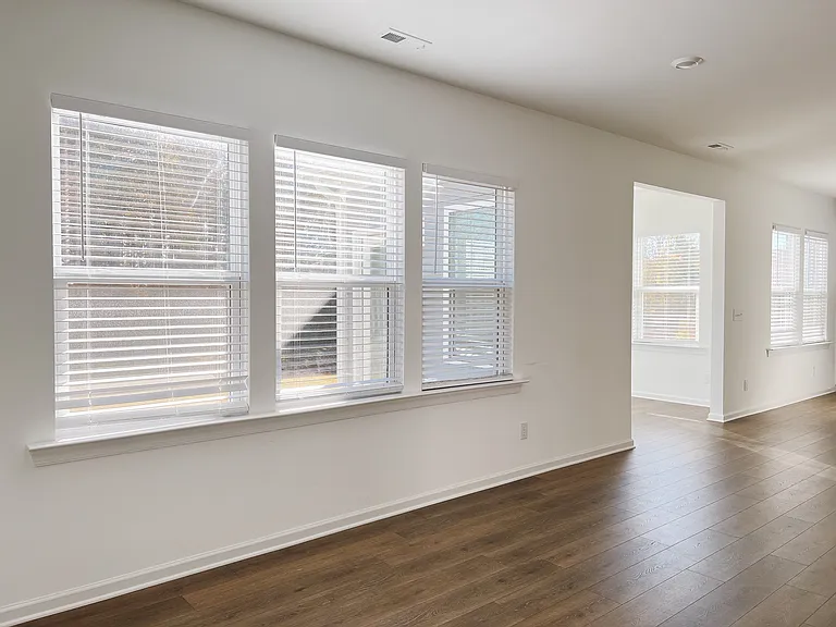 1152 Sun Springs Rd — Photo 3