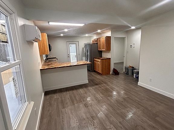 5th image of 136 2nd Ave