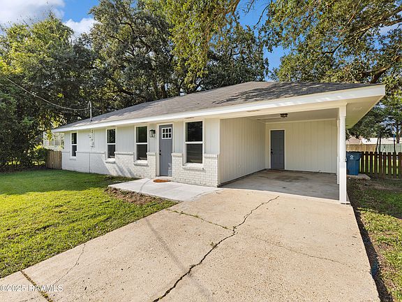 2nd image of 218 Stephanie Dr