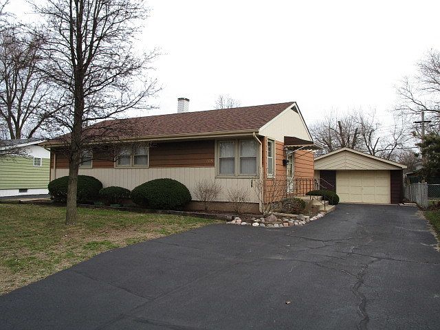 1st image of 109 Indianwood Dr