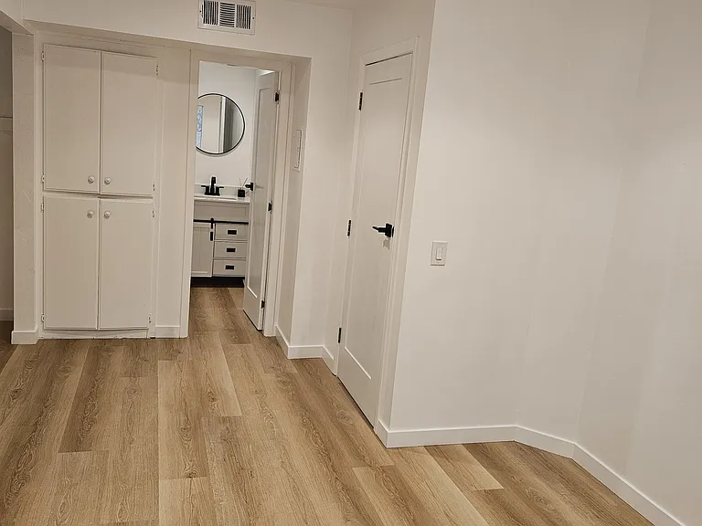 18804 Mandan St #807 — Photo 2