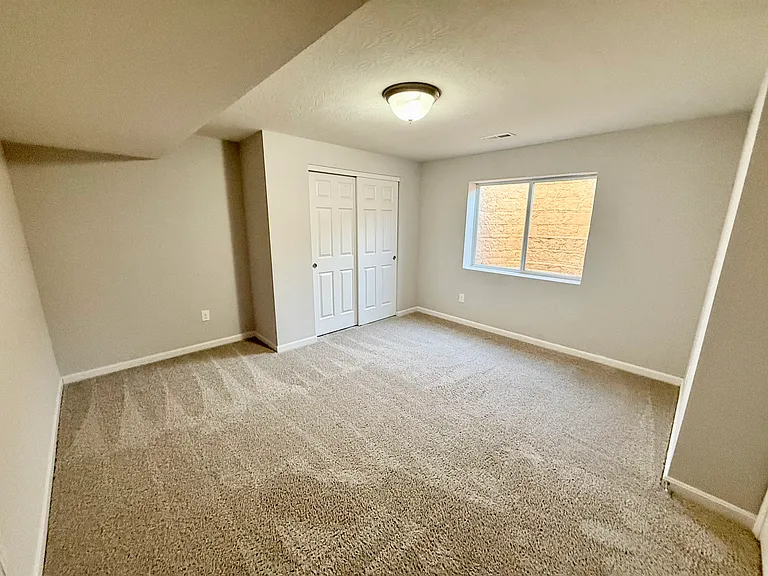 4385 Legacy Greens Dr — Photo 50