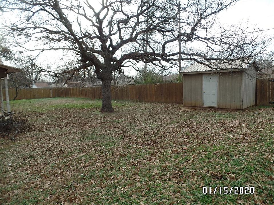 2nd image of 1106 Cliff Dr