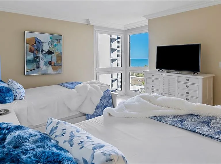 4031 Gulf Shore Blvd N #11C — Photo 14